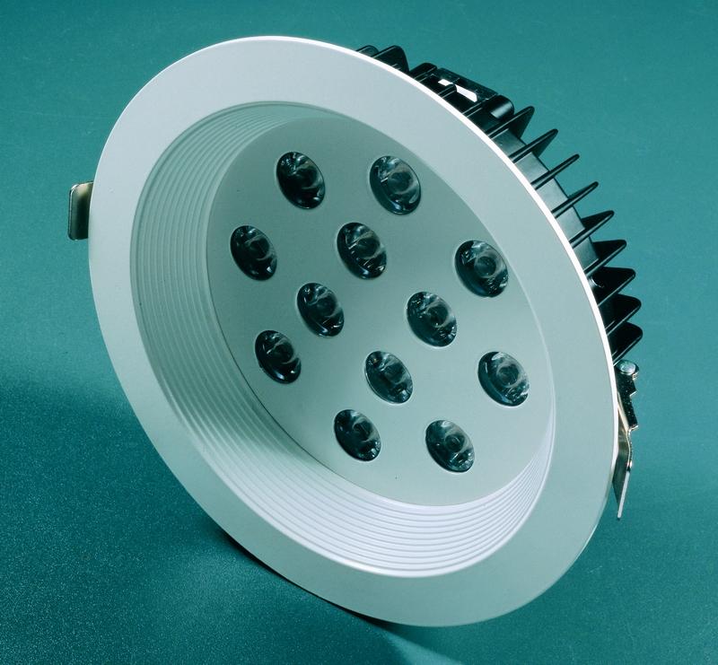 LED行业月薪4000难招人 或成洗牌助推器